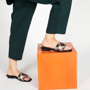 Intentionally Blank Anita sandal